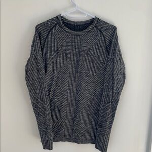 Lululemon gray Rest Less pullover size 8